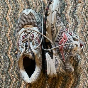 Saucony Women’s Tennis shoes